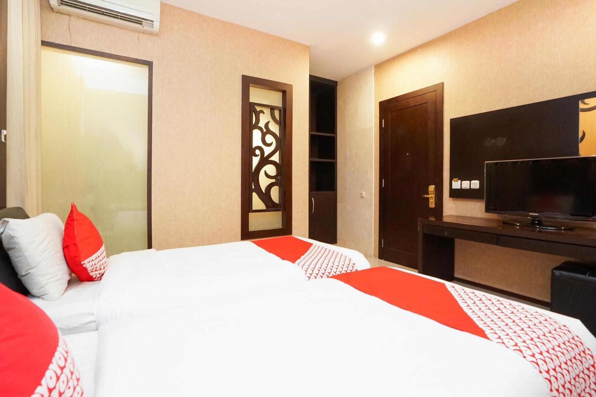 Istana Permata Ngagel Otel Surabaya Dış mekan fotoğraf