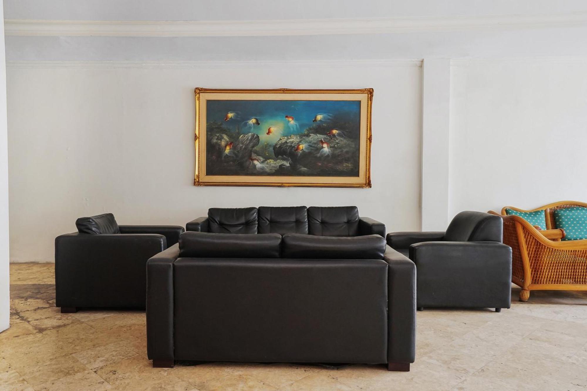 Istana Permata Ngagel Otel Surabaya Dış mekan fotoğraf
